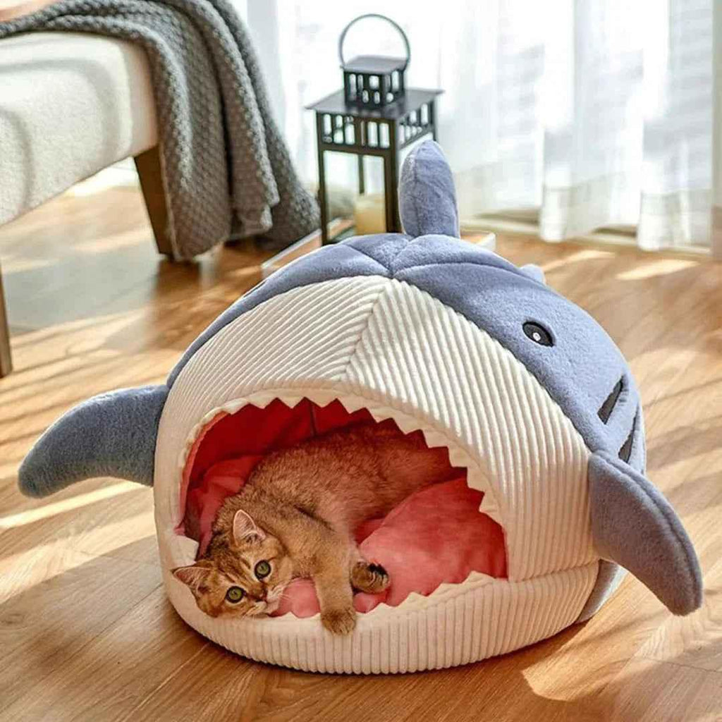 Shark Pet Bed - Plush Design - Happy Tails - paws & love