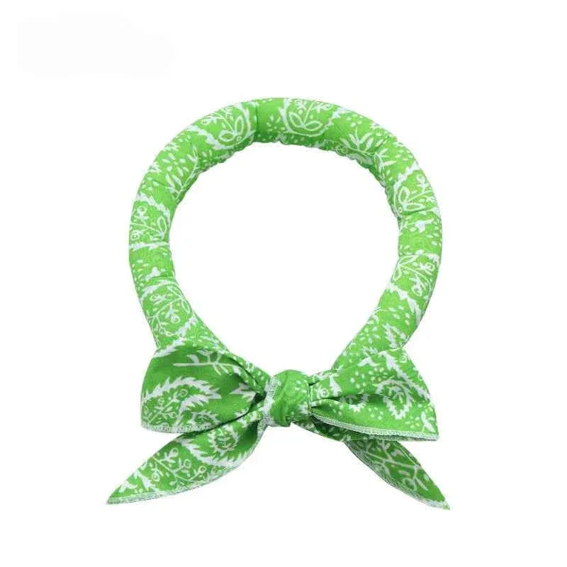 ChillPaws Pet Cooling Scarf - Instant Refreshment for Hot Days - Happy Tails - paws & love