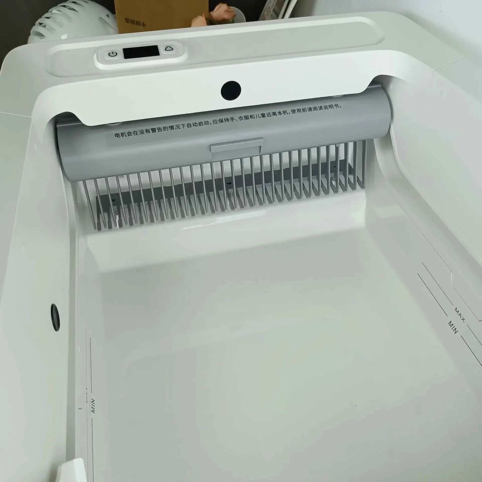 Smart Cat Litter Box with Automatic Self-Cleaning Cat Litter Box System for Hassle-Free Pet Care - Happy Tails - paws & love